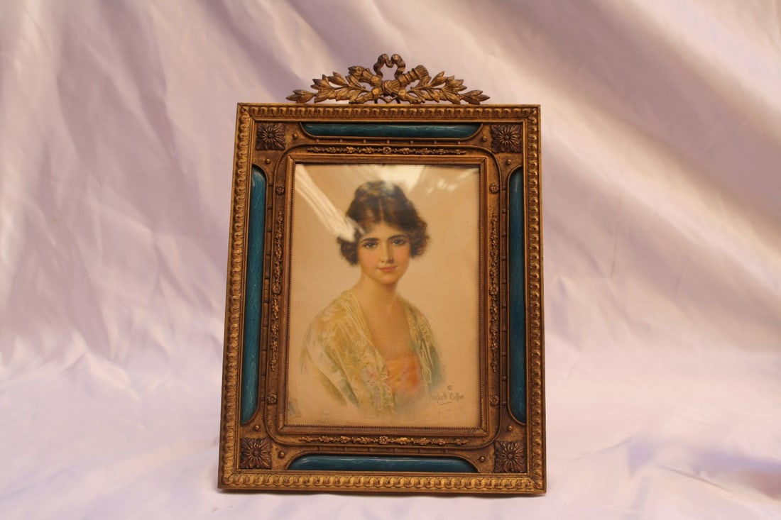 1900 French Enameled Bronze Picture Frame Signed France: 1900 French Enameled Bronze Picture Frame Signed France This exquisite 1900 French enameled bronze picture frame showcases intricate detail, design, and craftsmanship. The frame features a signature "