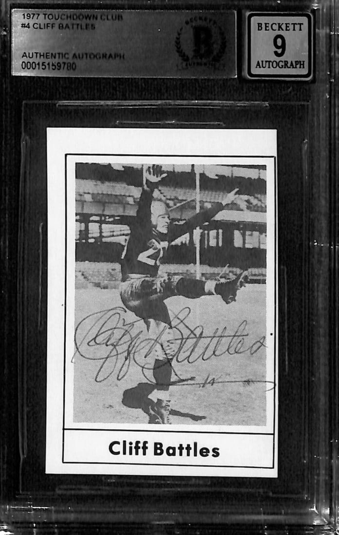 1977 Touchdown Club Card #4 Cliff Battles Signed Beckett Auto Grade 9: 1977 Touchdown Club Card #4 Cliff Battles Signed Beckett Auto Grade 9 This is an original 1977 Touchdown Club #4 sports trading card, signed by NFL Hall of Famer Cliff Battles. The autograph has been