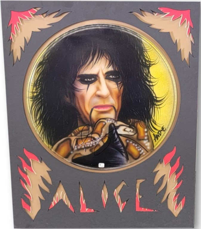 Alice Cooper Autographed Custom Painted Drumhead GAI Certified: Alice Cooper Autographed Custom Painted Drumhead GAI Certified This is an original drumhead custom painted and hand-signed by legendary rock musician Alice Cooper. The autograph is authenticated by Gl