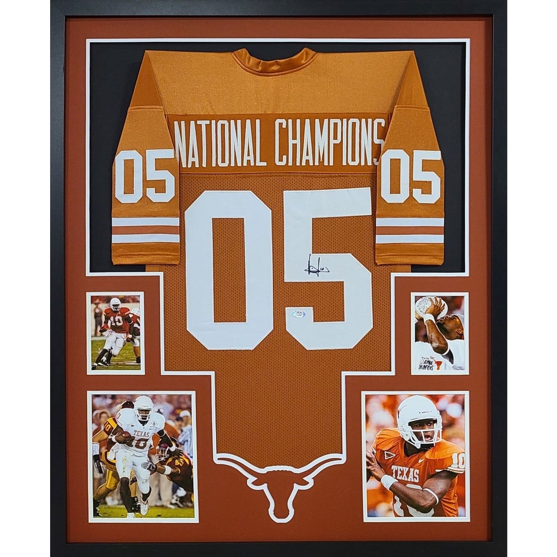 Vince Young Autographed Framed Jersey Texas National Champs 2005 PSA Certified: Vince Young Autographed Framed Jersey Texas National Champs 2005 PSA Certified This framed jersey celebrates Vince Young, a standout player from the Texas National Championship team of 2005. The jerse