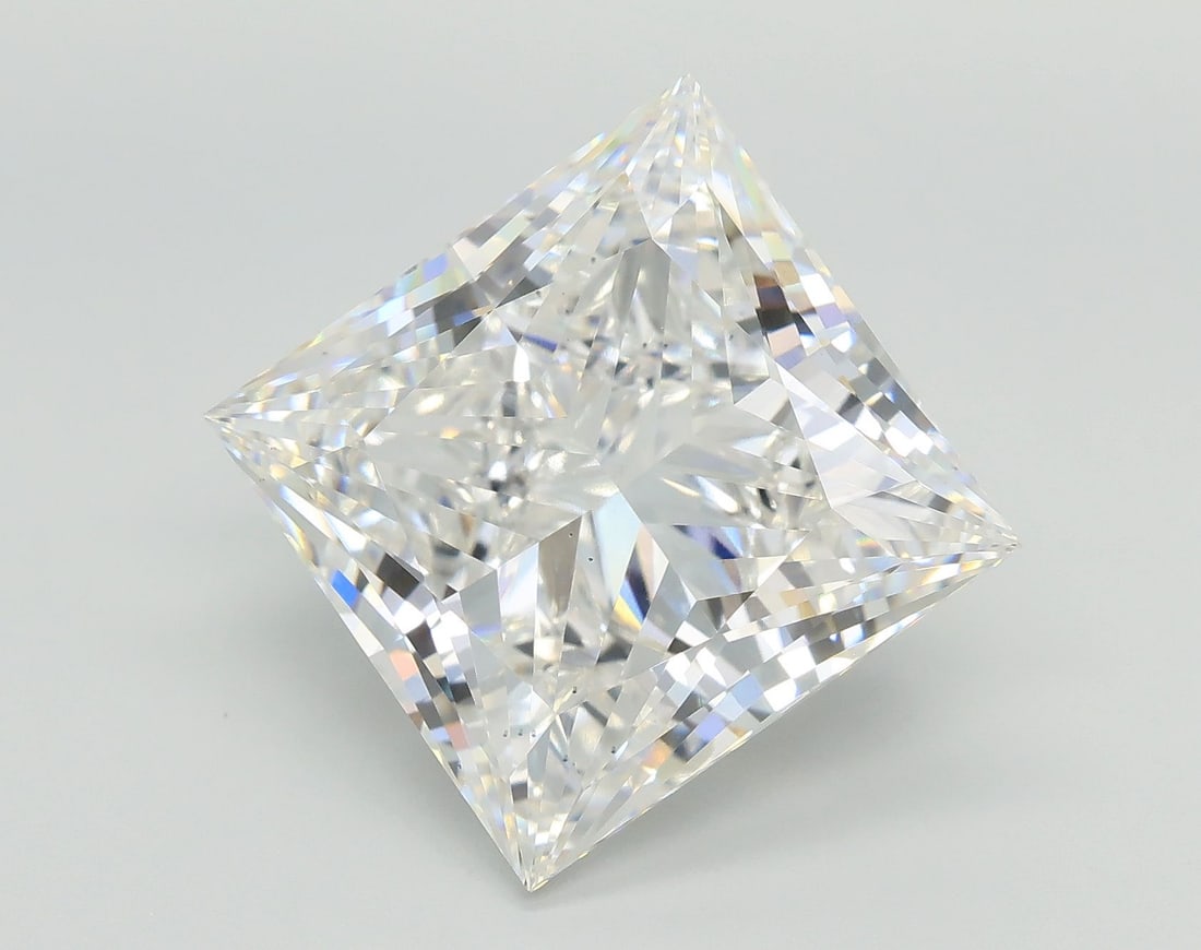 Loose Diamond - PRINCESS 8.06ct F VS2: Loose Diamond - PRINCESS 8.06ct F VS2 Source: This is a real non-mined Diamond that has been grown in a lab Shape: PRINCESS Carats: 8.06 Color: F Clarity: VS2 Certification: IGI Video: