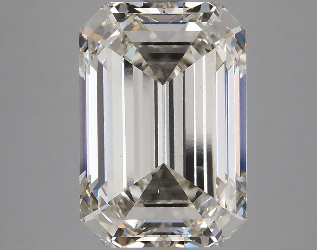 Loose Diamond - EMERALD 5.07ct H VS1: Loose Diamond - EMERALD 5.07ct H VS1 Source: This is a real non-mined Diamond that has been grown in a lab Shape: EMERALD Carats: 5.07 Color: H Clarity: VS1 Certification: IGI Video: