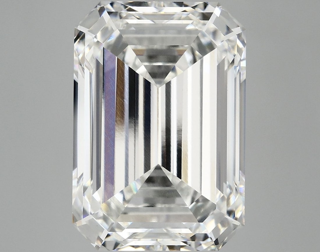 Loose Diamond - EMERALD 10.5ct F VVS2: Loose Diamond - EMERALD 10.5ct F VVS2 Source: This is a real non-mined Diamond that has been grown in a lab Shape: EMERALD Carats: 10.5 Color: F Clarity: VVS2 Certification: IGI Video: