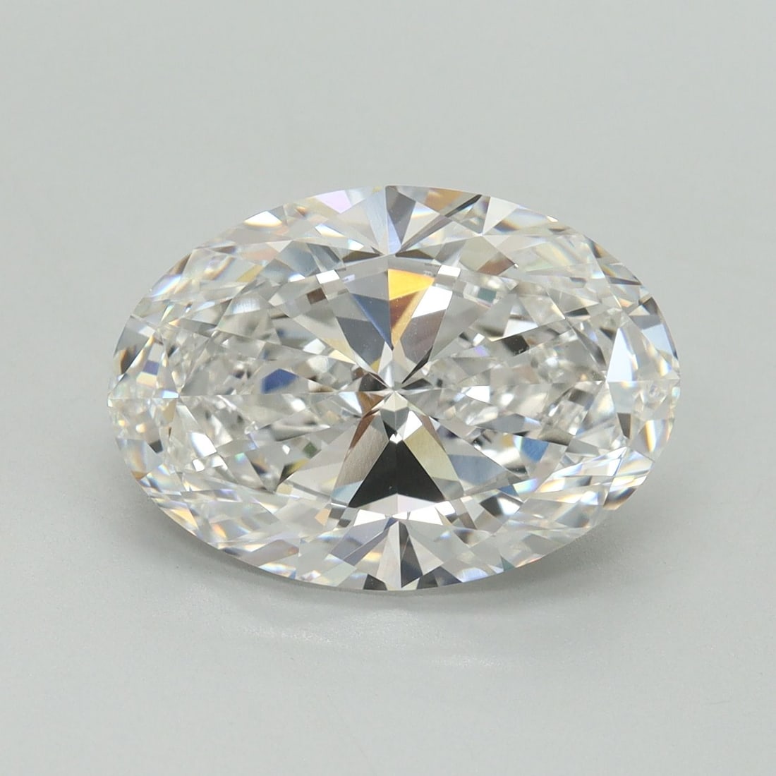 Loose Diamond - OVAL 5.06ct E VS1: Loose Diamond - OVAL 5.06ct E VS1 Source: This is a real non-mined Diamond that has been grown in a lab Shape: OVAL Carats: 5.06 Color: E Clarity: VS1 Certification: GSI Video: