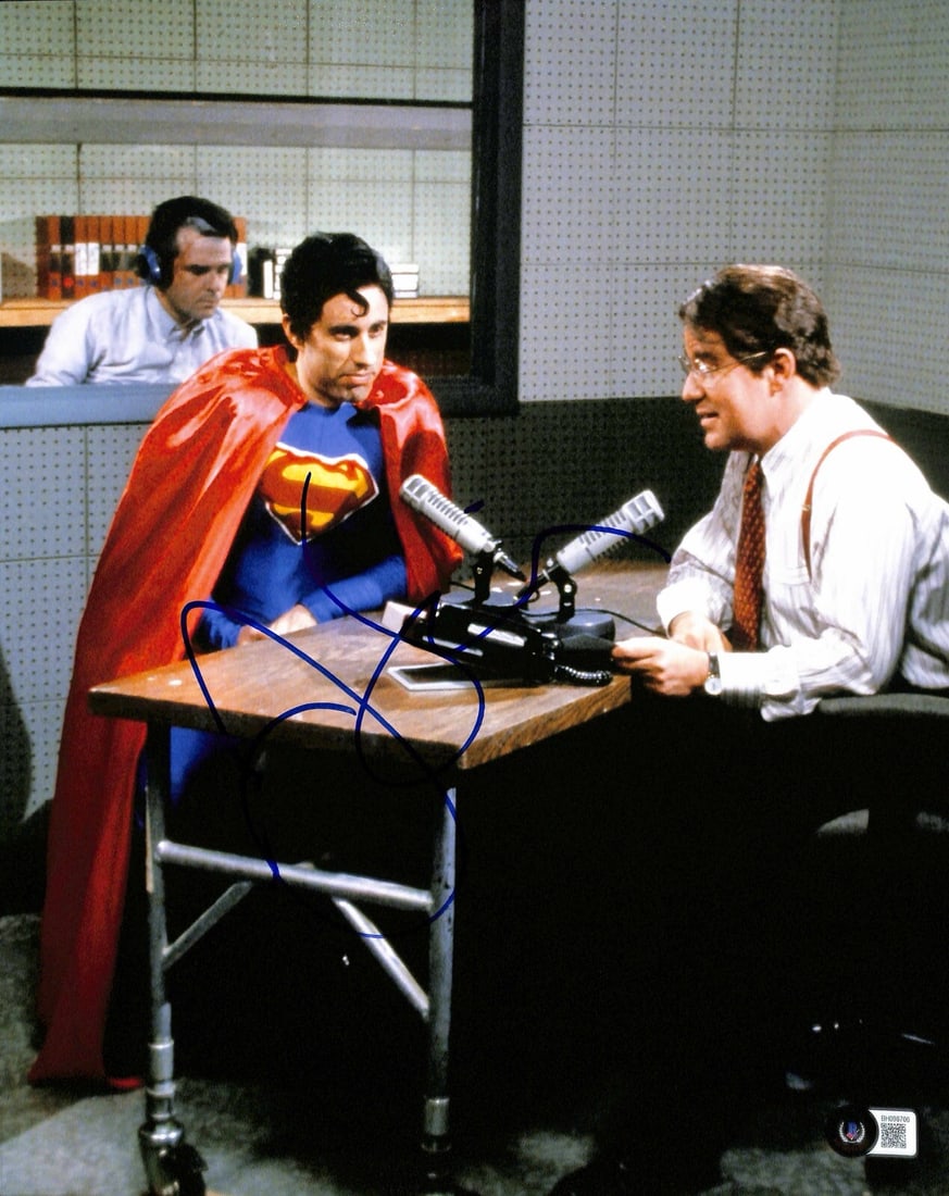 Jerry Seinfeld Autographed 11x14 Photo Beckett Certified: Jerry Seinfeld Autographed 11x14 Photo Beckett Certified This is an original 11x14 photograph signed by comedian and actor Jerry Seinfeld, known for his role in the iconic TV sitcom 'Seinfeld' and his