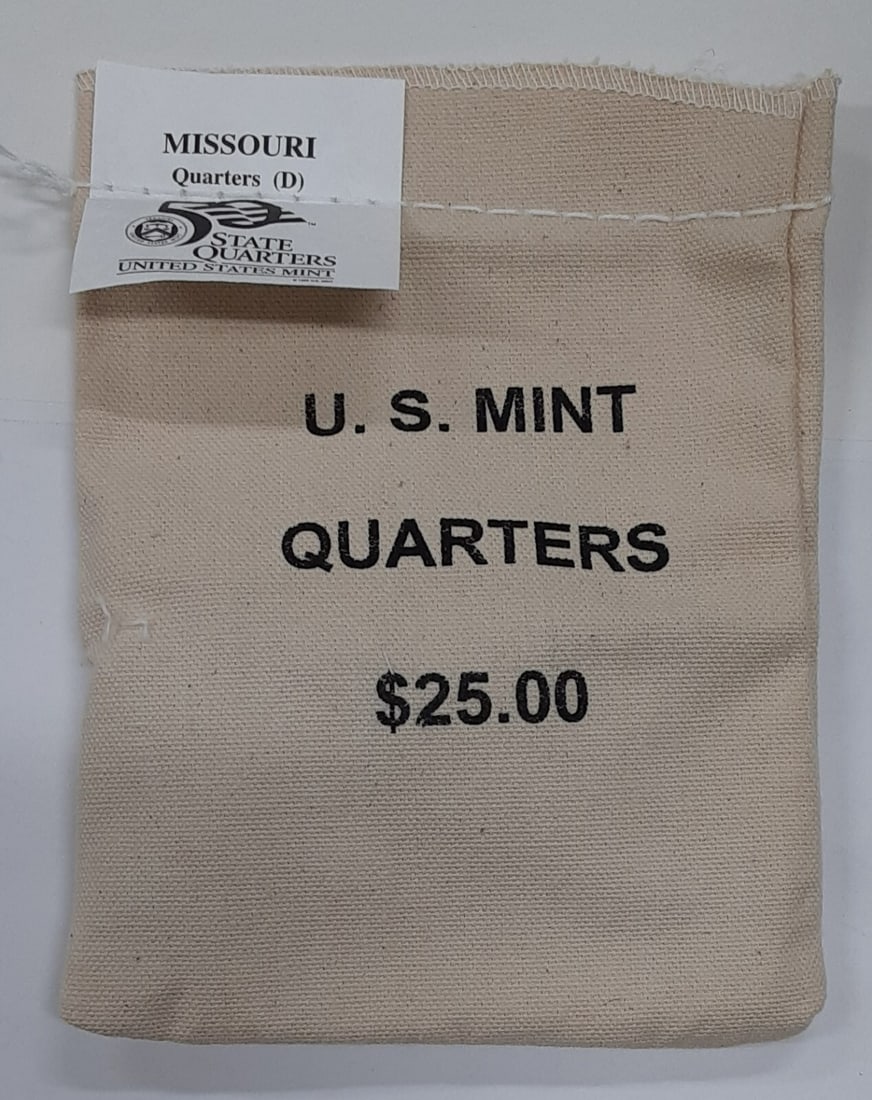 100 Uncirculated 2003-D Missouri State Quarters US Mint Bag with Original Packaging: 100 Uncirculated 2003-D Missouri State Quarters US Mint Bag with Original Packaging This is a $25 face value U.S. Mint sewn bag containing 100 uncirculated 2003-D Missouri Statehood quarters. The coin