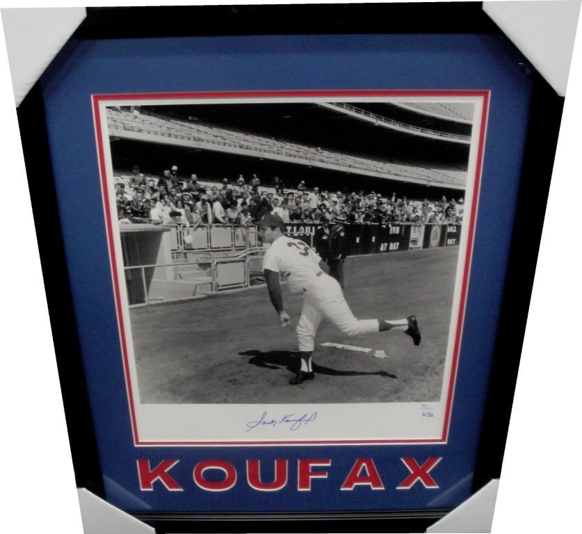 Sandy Koufax Hand Signed 16x20 Framed Photo Dodgers JSA Authenticated: Sandy Koufax Hand Signed 16x20 Framed Photo Dodgers JSA Authenticated Celebrate the legacy of Sandy Koufax with this stunning hand-signed 16x20 photo featuring the iconic pitcher warming up. This orig