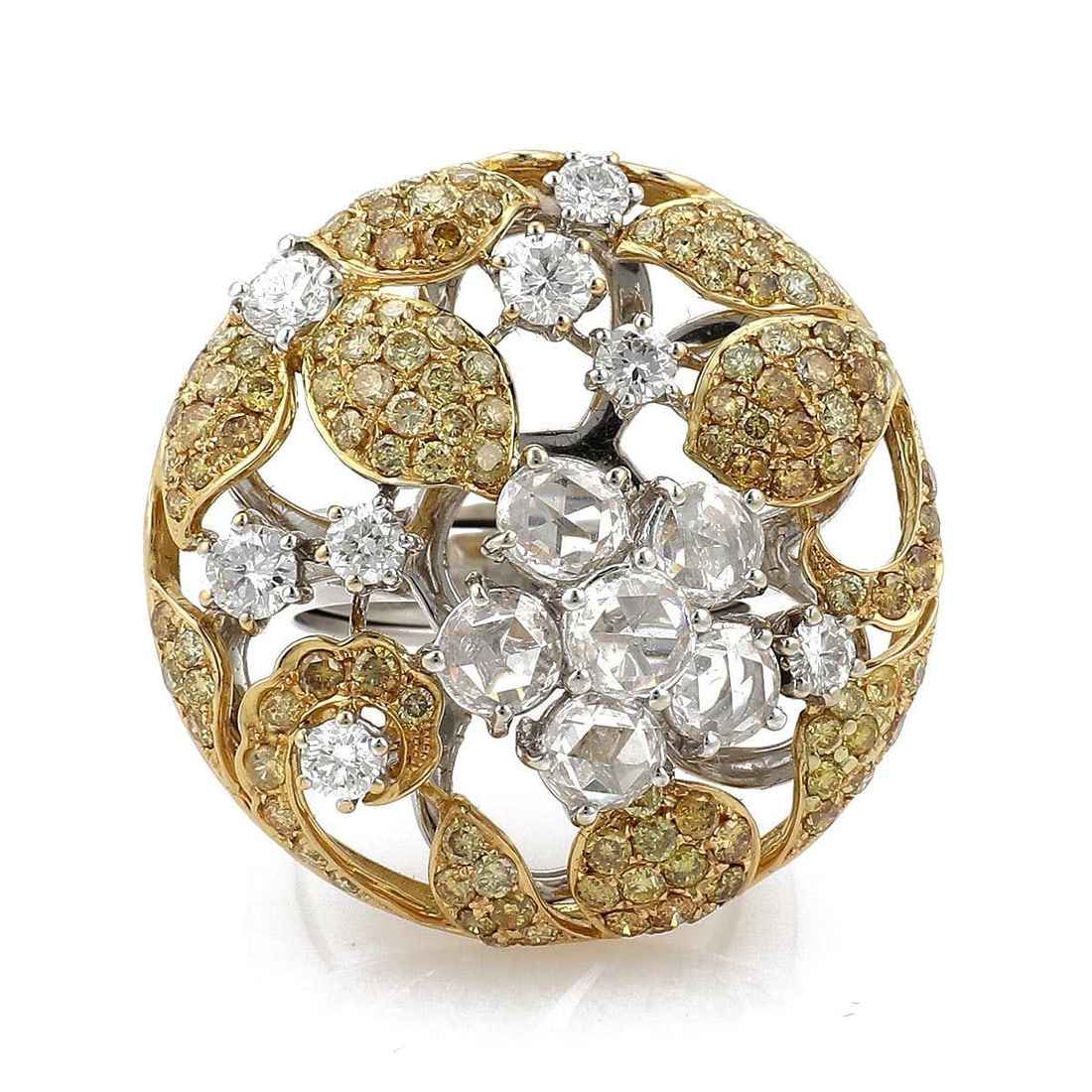 18k Gold Floral Ring with 3.75ct Fancy Yellow and White Diamonds: 18k Gold Floral Ring with 3.75ct Fancy Yellow and White Diamonds This exquisite ring features a stunning floral design crafted from 18k yellow and white gold. The round top measures 29.3mm in diameter