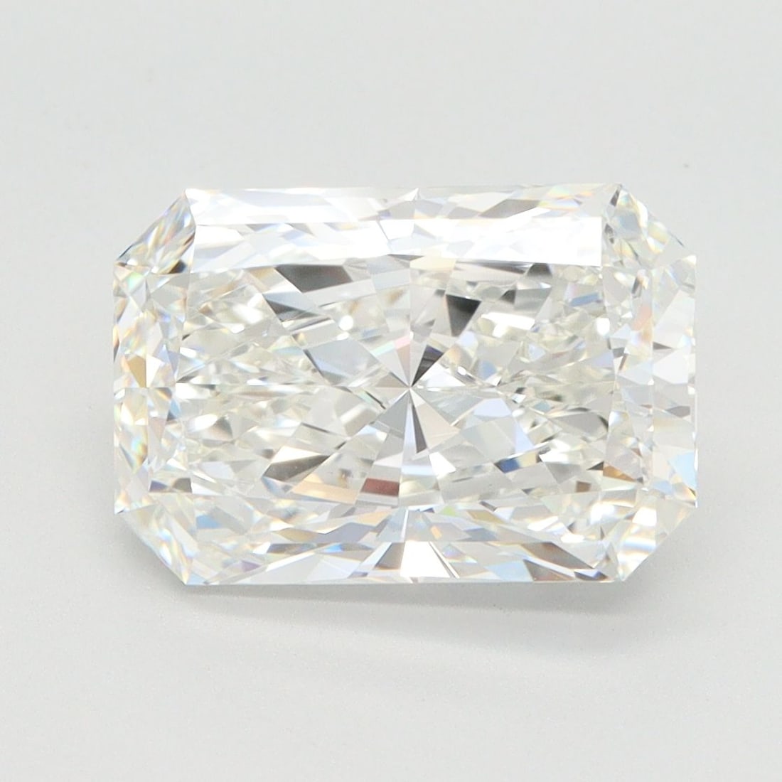 Loose Diamond - RADIANT 3.74ct G IF: Loose Diamond - RADIANT 3.74ct G IF Source: This is a real non-mined Diamond that has been grown in a lab Shape: RADIANT Carats: 3.74 Color: G Clarity: IF Certification: IGI Video: