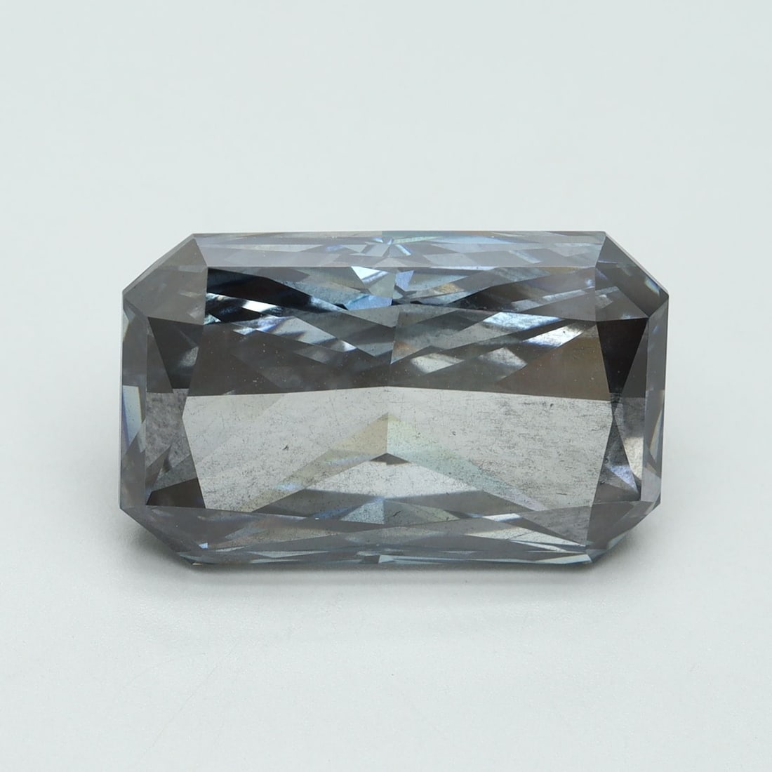 Loose Diamond - RADIANT 10.26ct Fancy Gray Blue SI1: Loose Diamond - RADIANT 10.26ct Fancy Gray Blue SI1 Source: This is a real non-mined Diamond that has been grown in a lab Shape: RADIANT Carats: 10.26 Color: Fancy Gray Blue Certification: IGI Video: