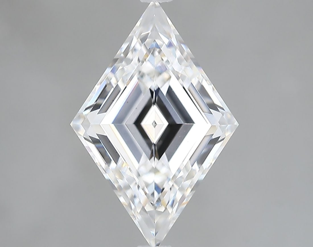 Loose Diamond - LOZENGE 2.72ct E VS1: Loose Diamond - LOZENGE 2.72ct E VS1 Source: This is a real non-mined Diamond that has been grown in a lab Shape: LOZENGE Carats: 2.72 Color: E Clarity: VS1 Certification: GIA Video: