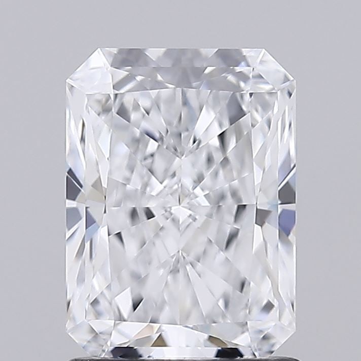 Loose Diamond - RADIANT 1.41ct E VVS2: Loose Diamond - RADIANT 1.41ct E VVS2 Source: This is a real non-mined Diamond that has been grown in a lab Shape: RADIANT Carats: 1.41 Color: E Clarity: VVS2 Certification: IGI Video:
