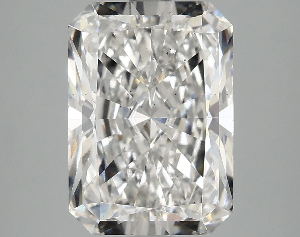 Loose Diamond - RADIANT 4.09ct F SI1: Loose Diamond - RADIANT 4.09ct F SI1 Source: This is a real non-mined Diamond that has been grown in a lab Shape: RADIANT Carats: 4.09 Color: F Clarity: SI1 Certification: IGI Video: