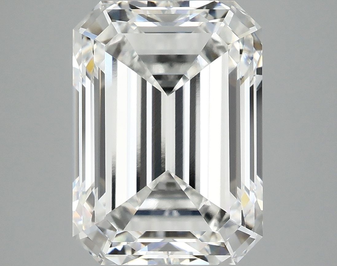 Loose Diamond - EMERALD 7.06ct E VVS2: Loose Diamond - EMERALD 7.06ct E VVS2 Source: This is a real non-mined Diamond that has been grown in a lab Shape: EMERALD Carats: 7.06 Color: E Clarity: VVS2 Certification: IGI Video: