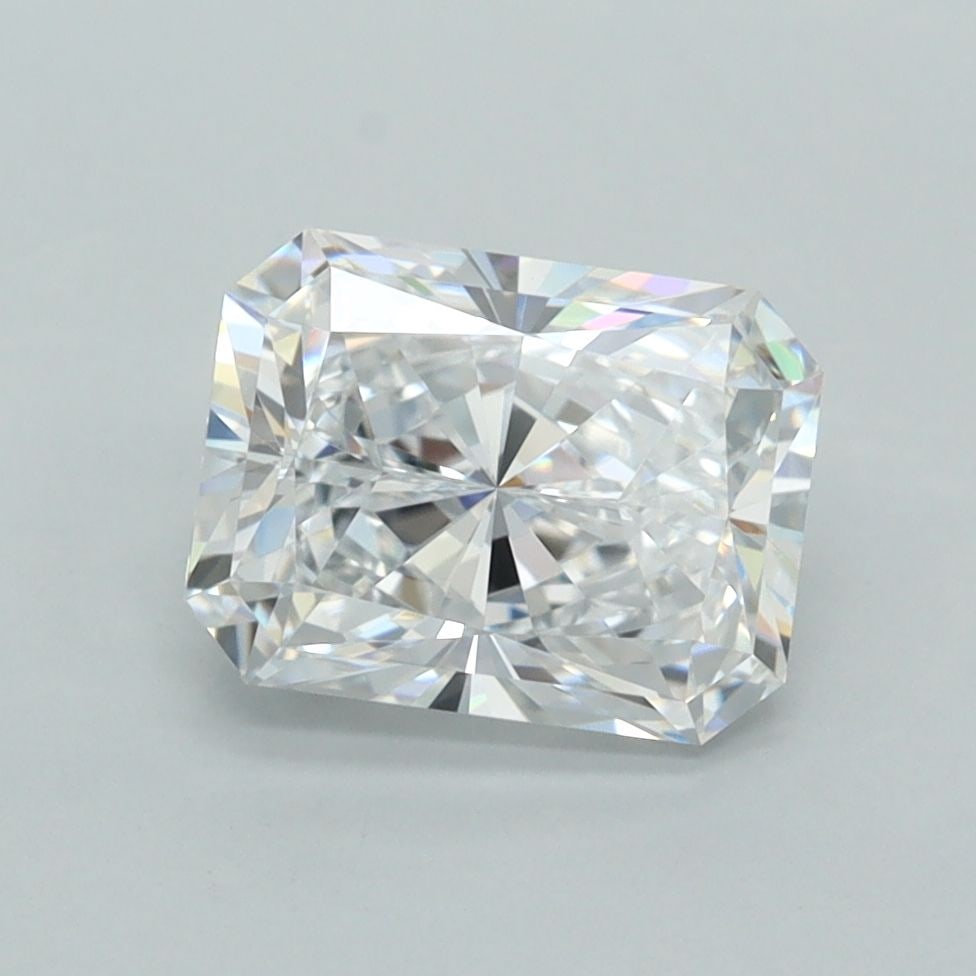 Loose Diamond - RADIANT 2.01ct D VVS1: Loose Diamond - RADIANT 2.01ct D VVS1 Source: This is a real non-mined Diamond that has been grown in a lab Shape: RADIANT Carats: 2.01 Color: D Clarity: VVS1 Certification: IGI Video: