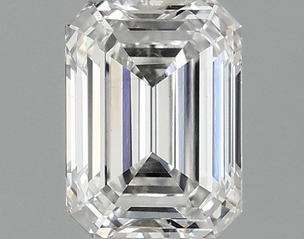 Loose Diamond - EMERALD 0.97ct E VS1: Loose Diamond - EMERALD 0.97ct E VS1 Source: This is a real non-mined Diamond that has been grown in a lab Shape: EMERALD Carats: 0.97 Color: E Clarity: VS1 Certification: IGI Video: