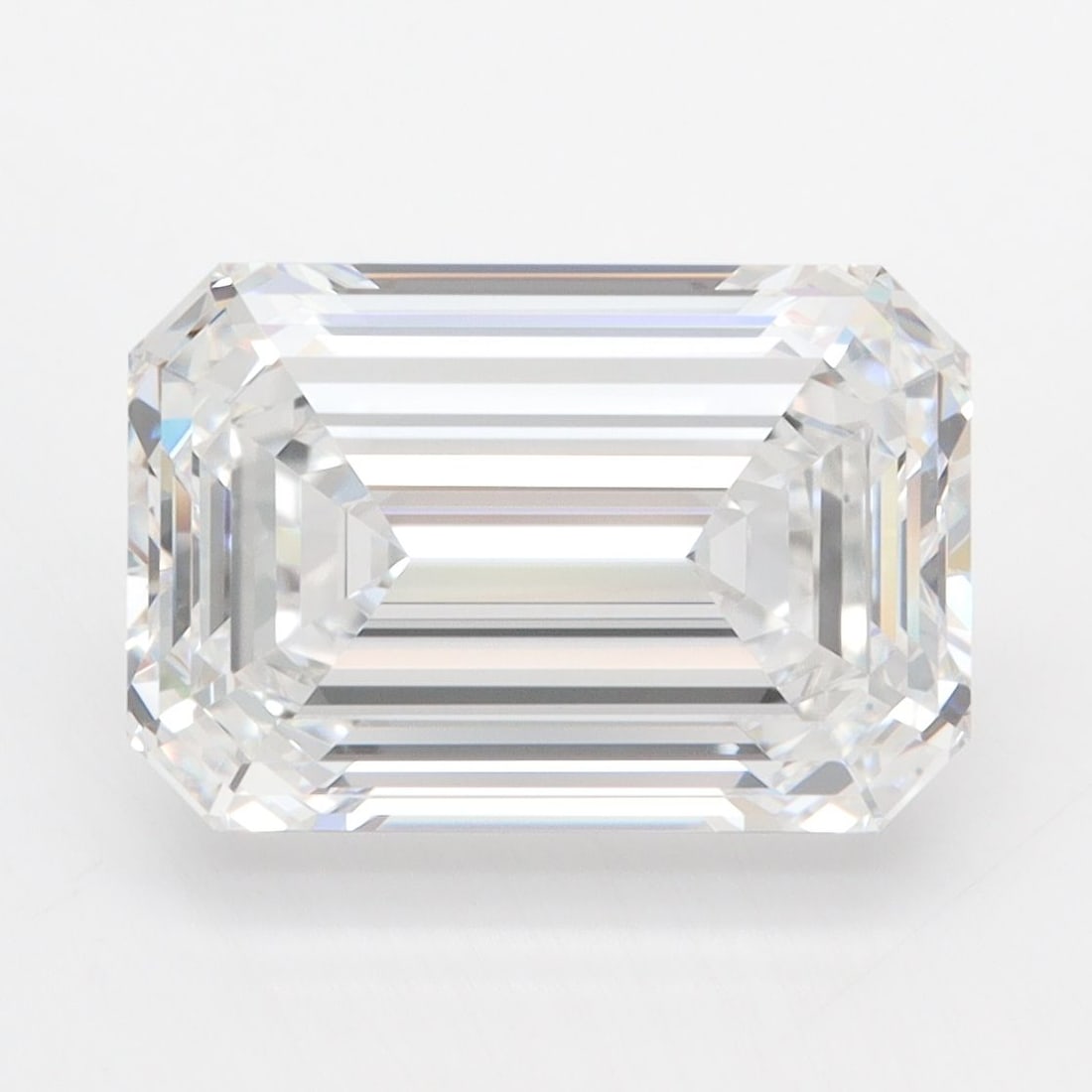 Loose Diamond - EMERALD 5.04ct E VVS1: Loose Diamond - EMERALD 5.04ct E VVS1 Source: This is a real non-mined Diamond that has been grown in a lab Shape: EMERALD Carats: 5.04 Color: E Clarity: VVS1 Certification: GIA Video: