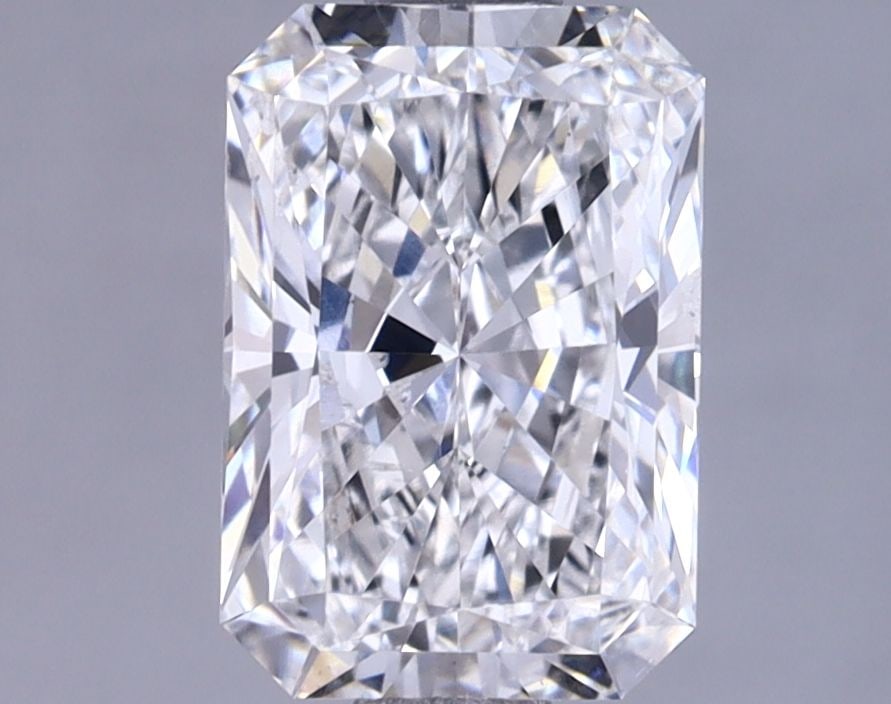 Loose Diamond - RADIANT 1.53ct E SI1: Loose Diamond - RADIANT 1.53ct E SI1 Source: This is a real non-mined Diamond that has been grown in a lab Shape: RADIANT Carats: 1.53 Color: E Clarity: SI1 Certification: IGI Video: Video Link 
