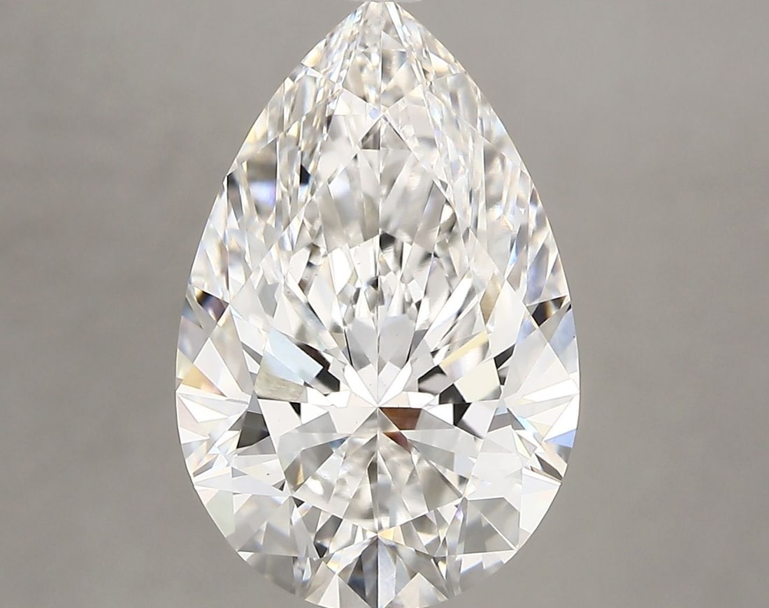 Loose Diamond - PEAR 5.01ct F VS1: Loose Diamond - PEAR 5.01ct F VS1 Source: This is a real non-mined Diamond that has been grown in a lab Shape: PEAR Carats: 5.01 Color: F Clarity: VS1 Certification: GIA Video: