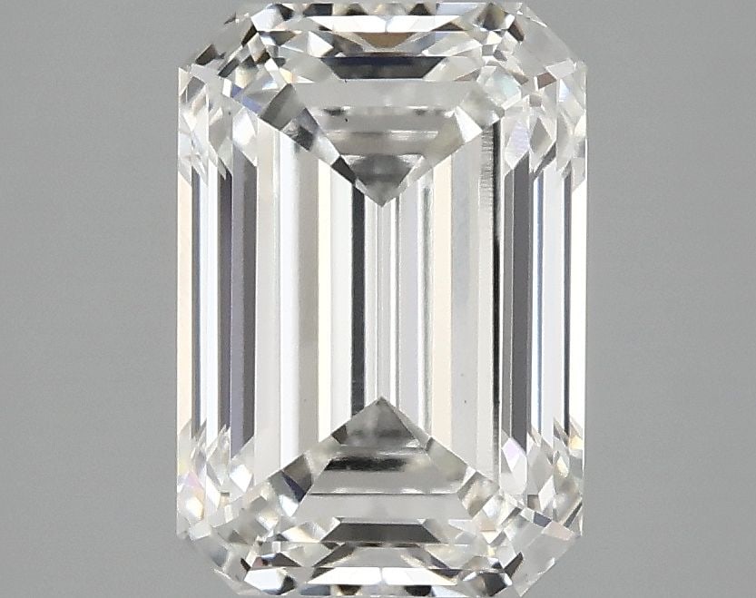 Loose Diamond - EMERALD 2.97ct G VS1: Loose Diamond - EMERALD 2.97ct G VS1 Source: This is a real non-mined Diamond that has been grown in a lab Shape: EMERALD Carats: 2.97 Color: G Clarity: VS1 Certification: IGI Video:
