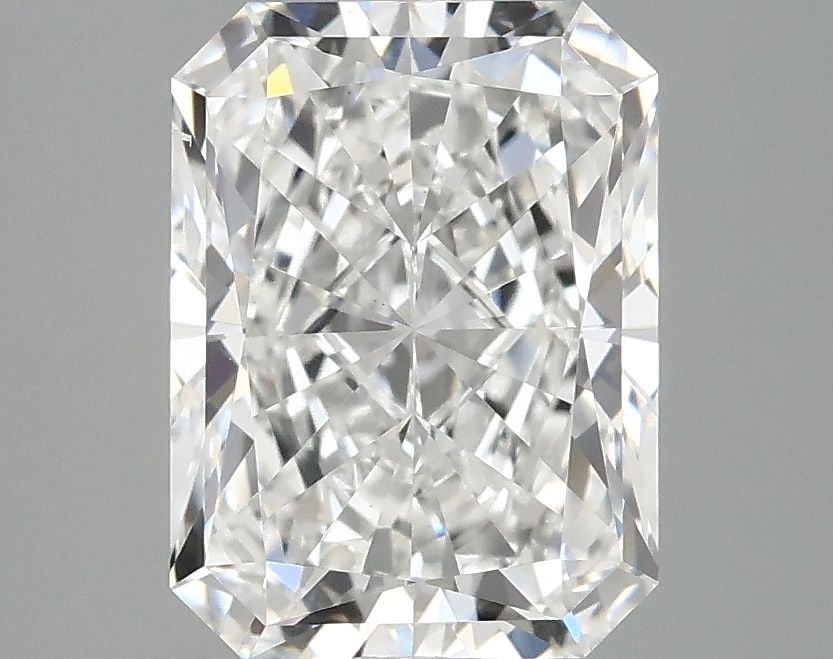 Loose Diamond - RADIANT 2.94ct E VS2: Loose Diamond - RADIANT 2.94ct E VS2 Source: This is a real non-mined Diamond that has been grown in a lab Shape: RADIANT Carats: 2.94 Color: E Clarity: VS2 Certification: IGI Video:
