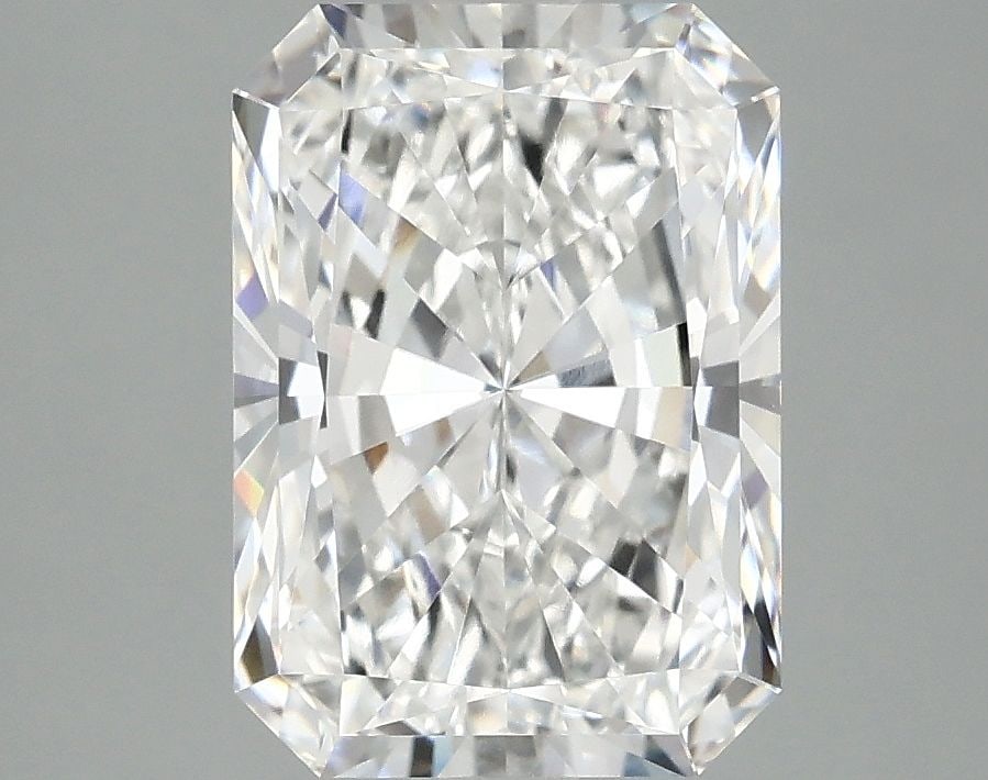 Loose Diamond - RADIANT 3.06ct E VVS2: Loose Diamond - RADIANT 3.06ct E VVS2 Source: This is a real non-mined Diamond that has been grown in a lab Shape: RADIANT Carats: 3.06 Color: E Clarity: VVS2 Certification: IGI Video: