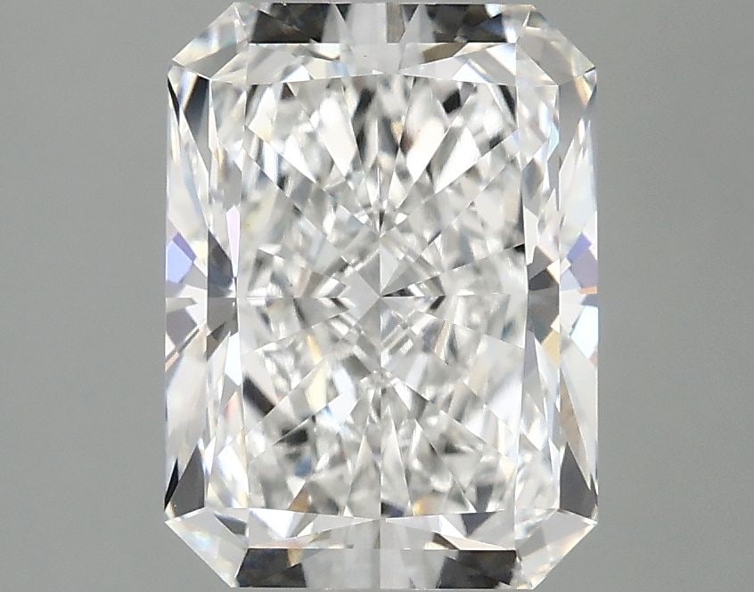 Loose Diamond - RADIANT 3.04ct E VS1: Loose Diamond - RADIANT 3.04ct E VS1 Source: This is a real non-mined Diamond that has been grown in a lab Shape: RADIANT Carats: 3.04 Color: E Clarity: VS1 Certification: IGI Video: Video Link 