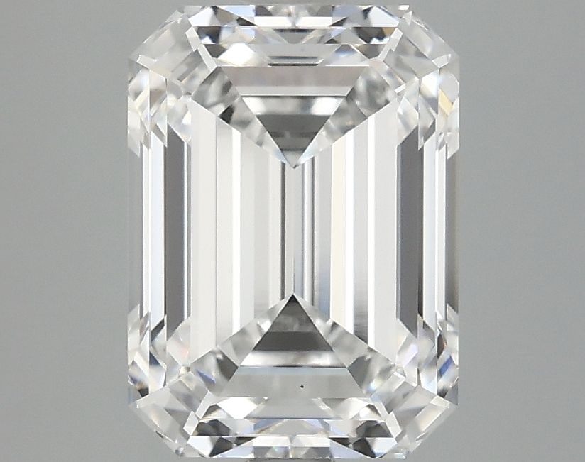 Loose Diamond - EMERALD 3.1ct E VS1: Loose Diamond - EMERALD 3.1ct E VS1 Source: This is a real non-mined Diamond that has been grown in a lab Shape: EMERALD Carats: 3.1 Color: E Clarity: VS1 Certification: IGI Video: