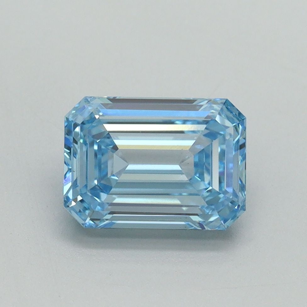 Loose Diamond - EMERALD 1.52ct Fancy Vivid Blue VS1: Loose Diamond - EMERALD 1.52ct Fancy Vivid Blue VS1 Source: This is a real non-mined Diamond that has been grown in a lab Shape: EMERALD Carats: 1.52 Color: Fancy Vivid Blue Certification: IGI Video: