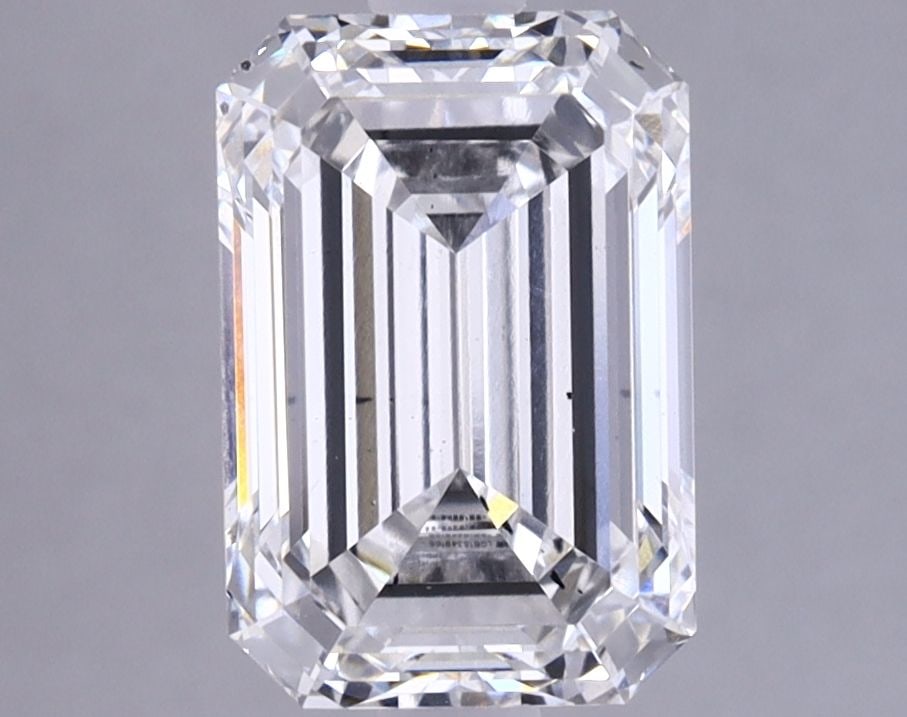 Loose Diamond - EMERALD 2.61ct F SI1: Loose Diamond - EMERALD 2.61ct F SI1 Source: This is a real non-mined Diamond that has been grown in a lab Shape: EMERALD Carats: 2.61 Color: F Clarity: SI1 Certification: IGI Video: