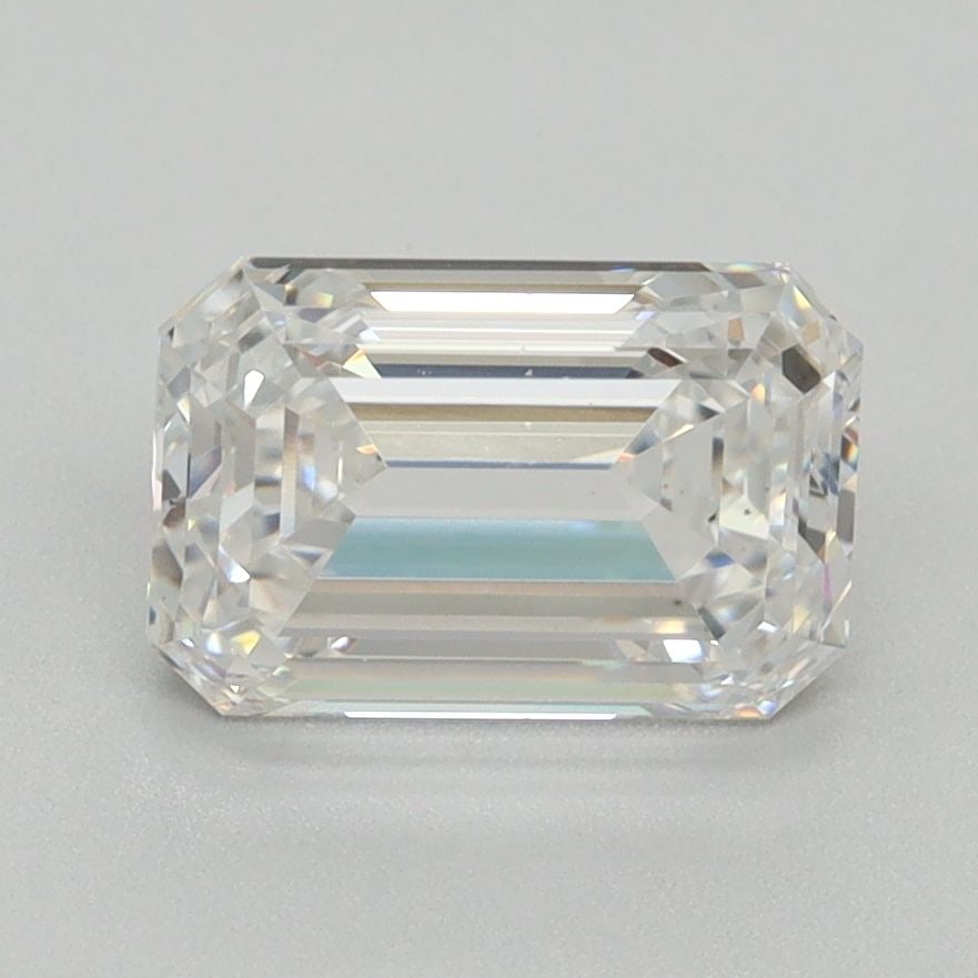 Loose Diamond - EMERALD 2.14ct E VS2: Loose Diamond - EMERALD 2.14ct E VS2 Source: This is a real non-mined Diamond that has been grown in a lab Shape: EMERALD Carats: 2.14 Color: E Clarity: VS2 Certification: NONE Video: