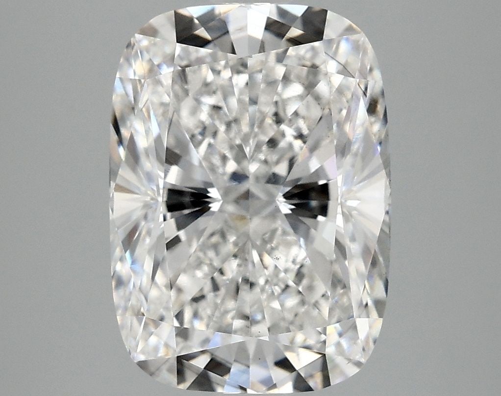Loose Diamond - CUSHION MODIFIED 4.1ct E SI1: Loose Diamond - CUSHION MODIFIED 4.1ct E SI1 Source: This is a real non-mined Diamond that has been grown in a lab Shape: CUSHION MODIFIED Carats: 4.1 Color: E Clarity: SI1 Certification: IGI Video: