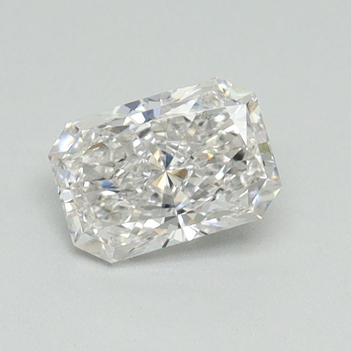 Loose Diamond - RADIANT 0.53ct E VS2: Loose Diamond - RADIANT 0.53ct E VS2 Source: This is a real non-mined Diamond that has been grown in a lab Shape: RADIANT Carats: 0.53 Color: E Clarity: VS2 Certification: IGI Video: