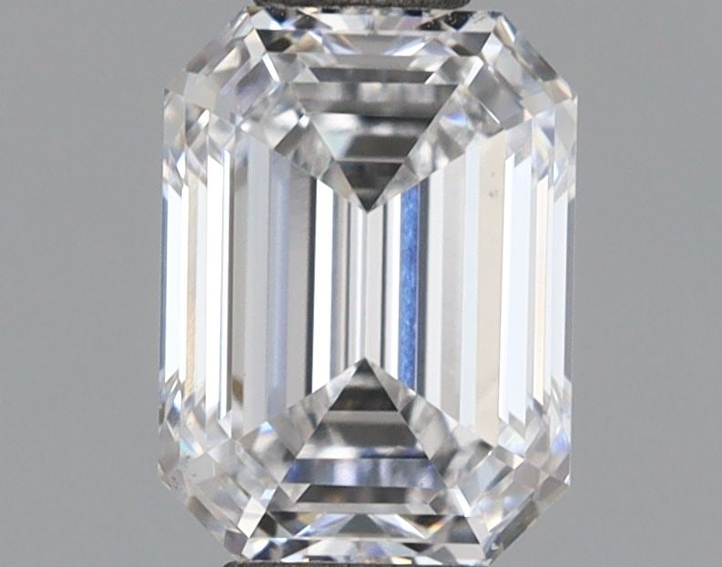 Loose Diamond - EMERALD 0.94ct Fancy Vivid Green VS1: Loose Diamond - EMERALD 0.94ct Fancy Vivid Green VS1 Source: This is a real non-mined Diamond that has been grown in a lab Shape: EMERALD Carats: 0.94 Color: Fancy Vivid Green Certification: IGI Video