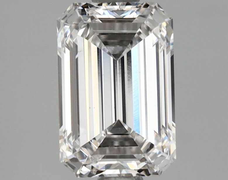 Loose Diamond - EMERALD 1.59ct E VS2: Loose Diamond - EMERALD 1.59ct E VS2 Source: This is a real non-mined Diamond that has been grown in a lab Shape: EMERALD Carats: 1.59 Color: E Clarity: VS2 Certification: GIA Video: