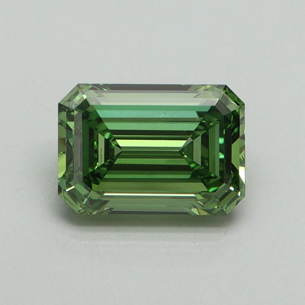 Loose Diamond - EMERALD 1.54ct Fancy Vivid Green VVS2: Loose Diamond - EMERALD 1.54ct Fancy Vivid Green VVS2 Source: This is a real non-mined Diamond that has been grown in a lab Shape: EMERALD Carats: 1.54 Color: Fancy Vivid Green Certification: IGI Vide