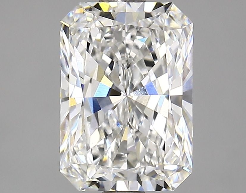 Loose Diamond - RADIANT 2.19ct F VS1: Loose Diamond - RADIANT 2.19ct F VS1 Source: This is a real non-mined Diamond that has been grown in a lab Shape: RADIANT Carats: 2.19 Color: F Clarity: VS1 Certification: GIA Video: