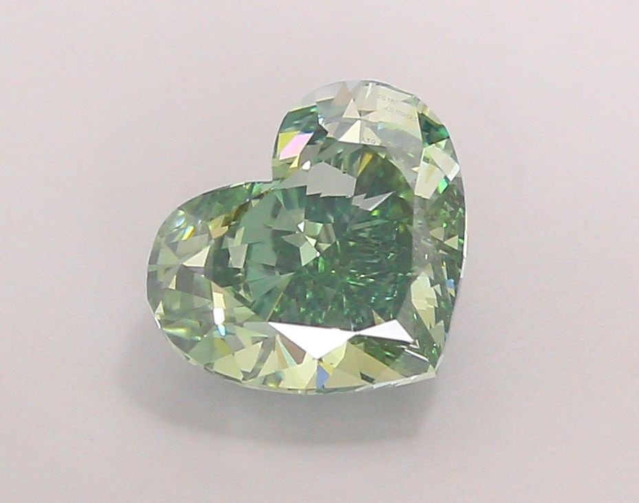 Loose Diamond - HEART 3.86ct Fancy Vivid Green VS1: Loose Diamond - HEART 3.86ct Fancy Vivid Green VS1 Source: This is a real non-mined Diamond that has been grown in a lab Shape: HEART Carats: 3.86 Color: Fancy Vivid Green Certification: IGI Video:
