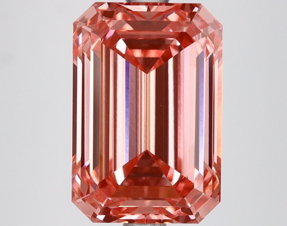 Loose Diamond - EMERALD 3.17ct Fancy Vivid Blue VS1: Loose Diamond - EMERALD 3.17ct Fancy Vivid Blue VS1 Source: This is a real non-mined Diamond that has been grown in a lab Shape: EMERALD Carats: 3.17 Color: Fancy Vivid Blue Certification: IGI Video: