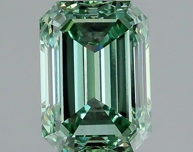 Loose Diamond - EMERALD 1.67ct Fancy Vivid Green VS1: Loose Diamond - EMERALD 1.67ct Fancy Vivid Green VS1 Source: This is a real non-mined Diamond that has been grown in a lab Shape: EMERALD Carats: 1.67 Color: Fancy Vivid Green Certification: IGI Video