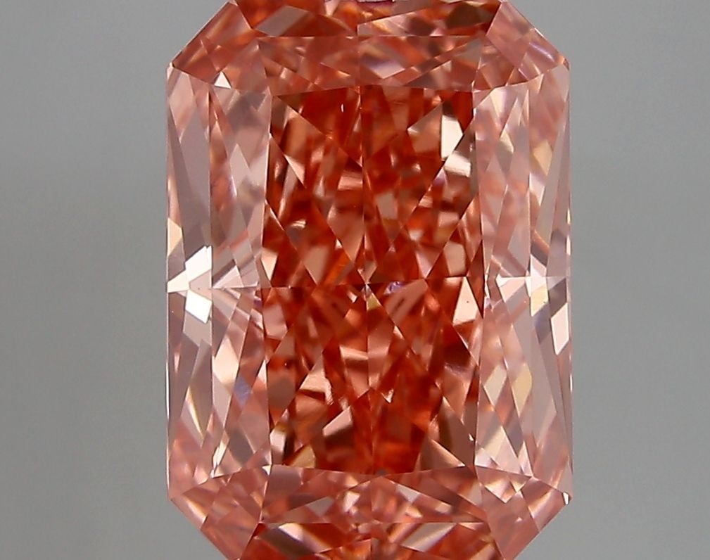 Loose Diamond - RADIANT 5.08ct Fancy Vivid Pink VVS2: Loose Diamond - RADIANT 5.08ct Fancy Vivid Pink VVS2 Source: This is a real non-mined Diamond that has been grown in a lab Shape: RADIANT Carats: 5.08 Color: Fancy Vivid Pink Certification: IGI Video: