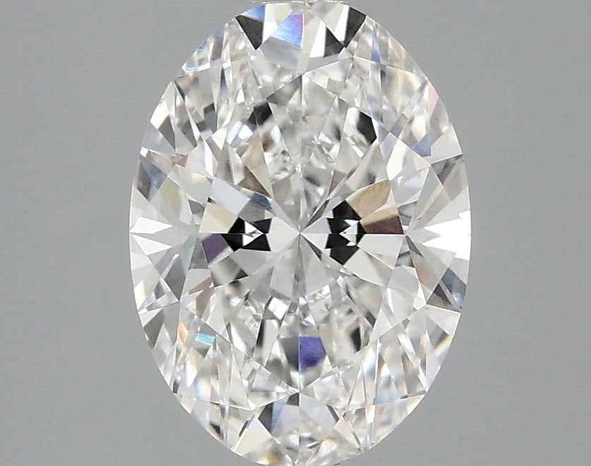 Loose Diamond - OVAL 2.06ct E VVS2: Loose Diamond - OVAL 2.06ct E VVS2 Source: This is a real non-mined Diamond that has been grown in a lab Shape: OVAL Carats: 2.06 Color: E Clarity: VVS2 Certification: IGI Video: