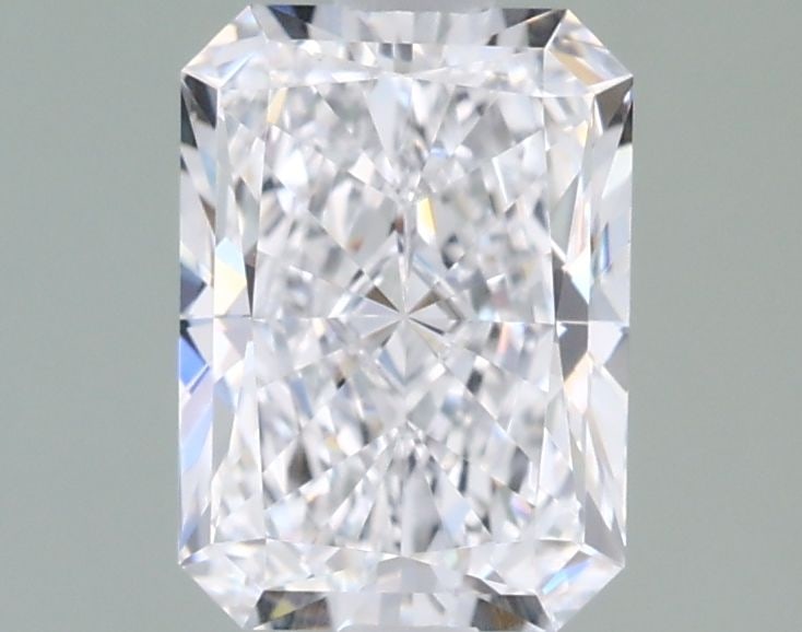 Loose Diamond - RADIANT 1.29ct D VS1: Loose Diamond - RADIANT 1.29ct D VS1 Source: This is a real non-mined Diamond that has been grown in a lab Shape: RADIANT Carats: 1.29 Color: D Clarity: VS1 Certification: IGI Video: