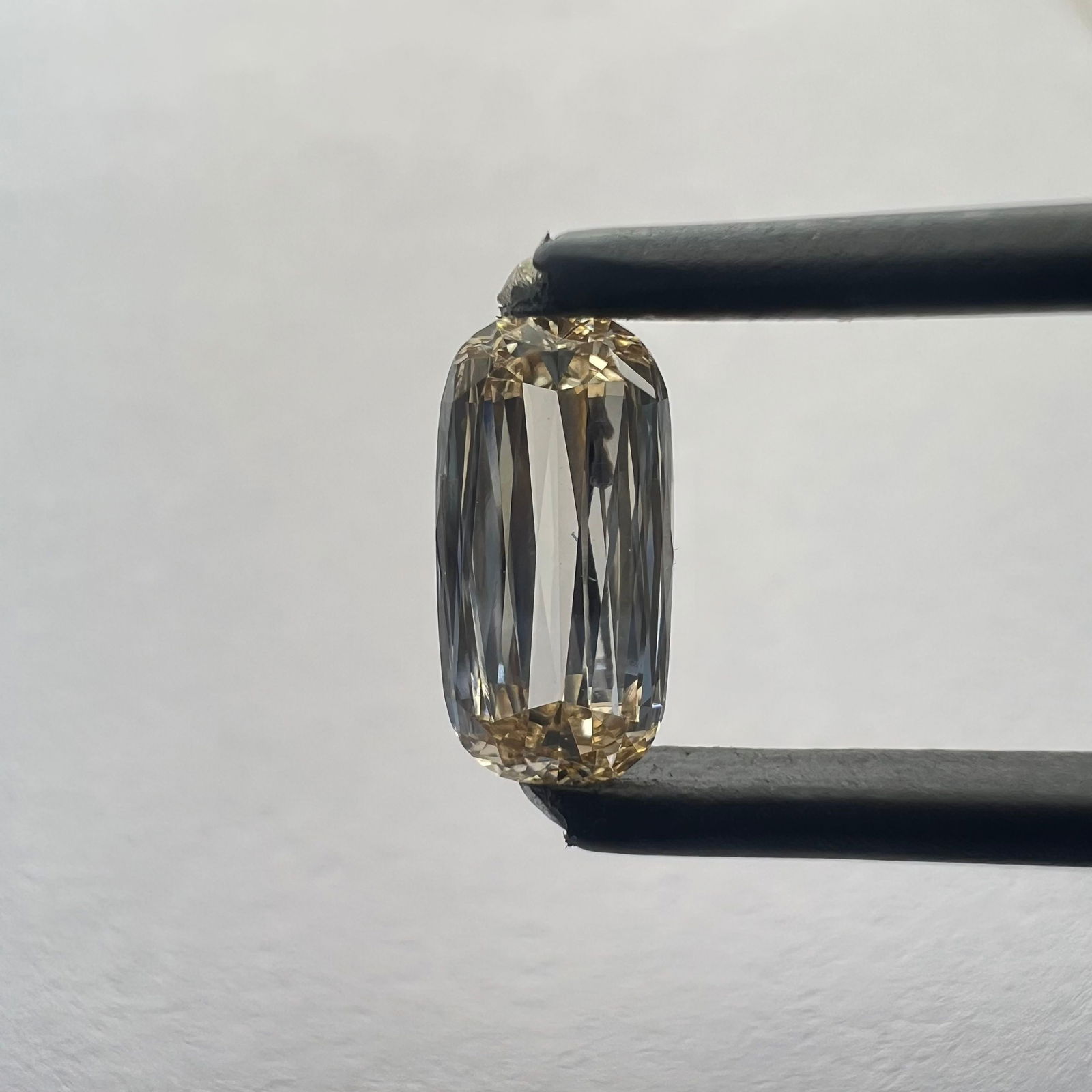Loose Diamond - OTHER 0.76ct Champagne VS1: Loose Diamond - OTHER 0.76ct Champagne VS1 Source: This is a real non-mined Diamond that has been grown in a lab Shape: OTHER Carats: 0.76 Color: Champagne Certification: NONE Additional images