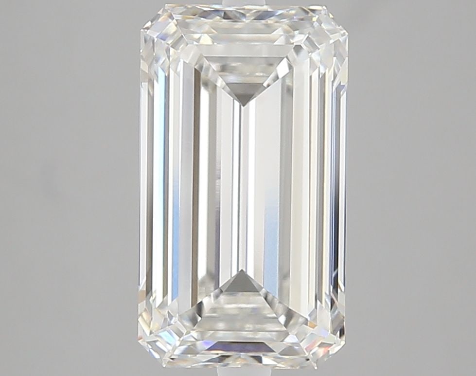 Loose Diamond - EMERALD 4.01ct F VVS1: Loose Diamond - EMERALD 4.01ct F VVS1 Source: This is a real non-mined Diamond that has been grown in a lab Shape: EMERALD Carats: 4.01 Color: F Clarity: VVS1 Certification: IGI Video: