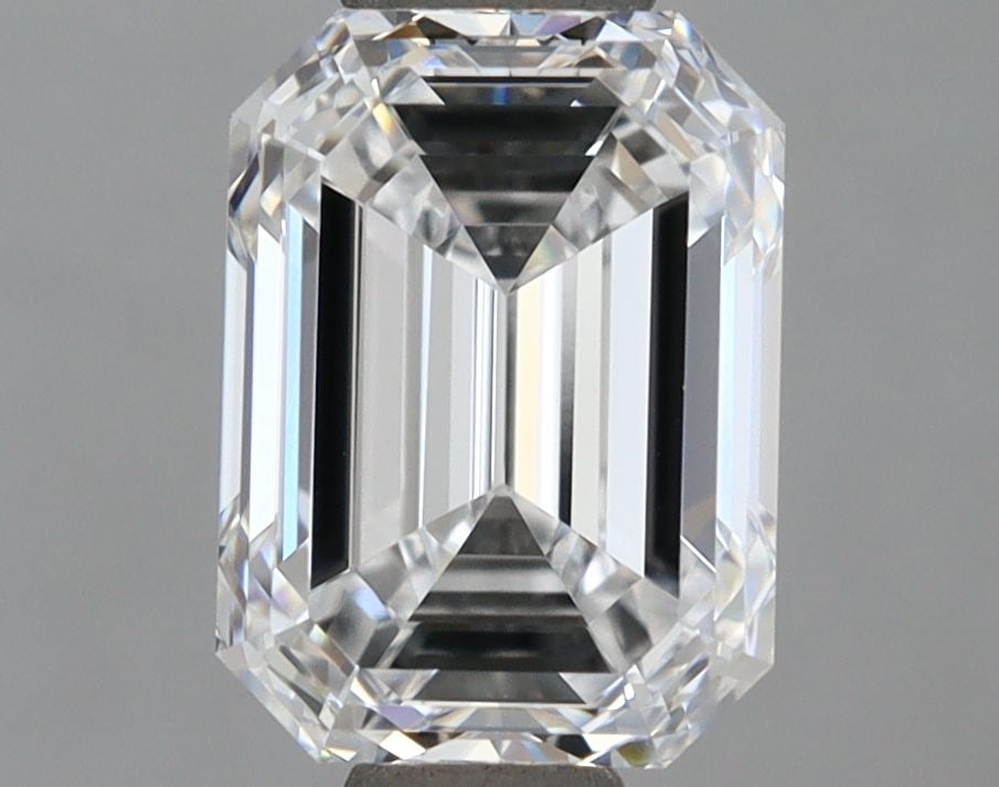 Loose Diamond - EMERALD 1.5ct D VVS1: Loose Diamond - EMERALD 1.5ct D VVS1 Source: This is a real non-mined Diamond that has been grown in a lab Shape: EMERALD Carats: 1.5 Color: D Clarity: VVS1 Certification: IGI Video: