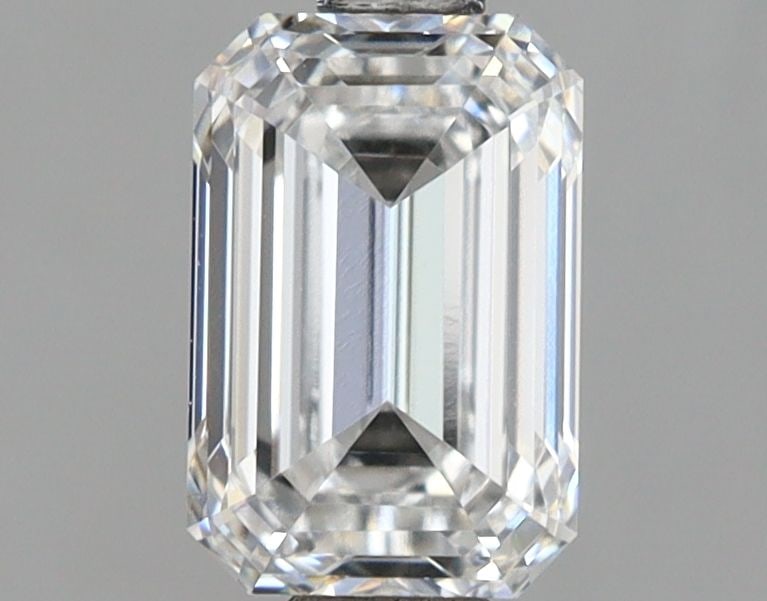 Loose Diamond - EMERALD 1.54ct D IF: Loose Diamond - EMERALD 1.54ct D IF Source: This is a real non-mined Diamond that has been grown in a lab Shape: EMERALD Carats: 1.54 Color: D Clarity: IF Certification: IGI Video:
