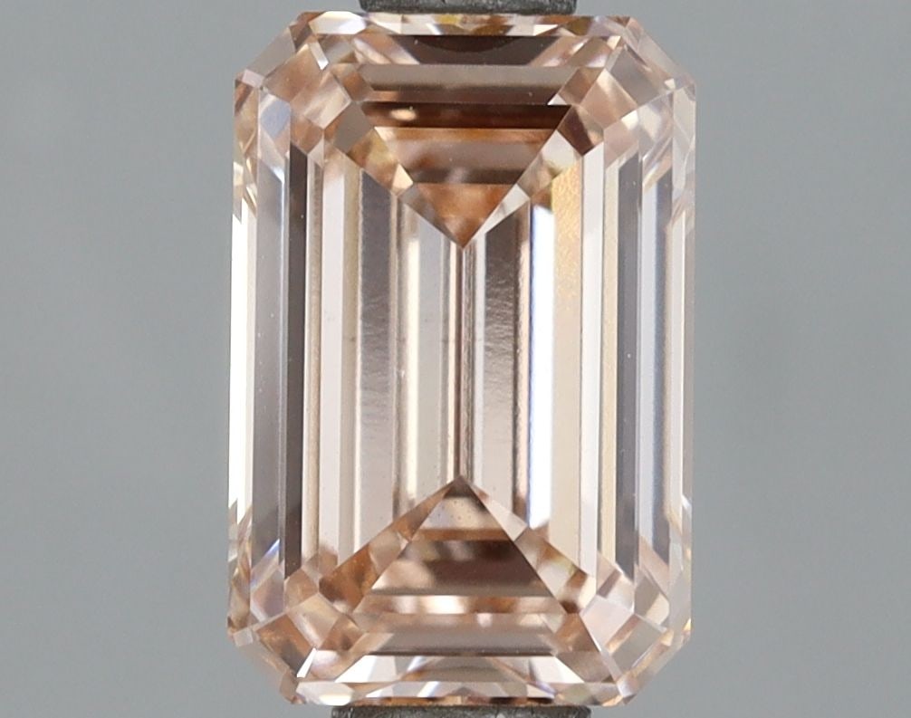 Loose Diamond - EMERALD 1.5ct Fancy Pink VS1: Loose Diamond - EMERALD 1.5ct Fancy Pink VS1 Source: This is a real non-mined Diamond that has been grown in a lab Shape: EMERALD Carats: 1.5 Color: Fancy Pink Certification: IGI Video: