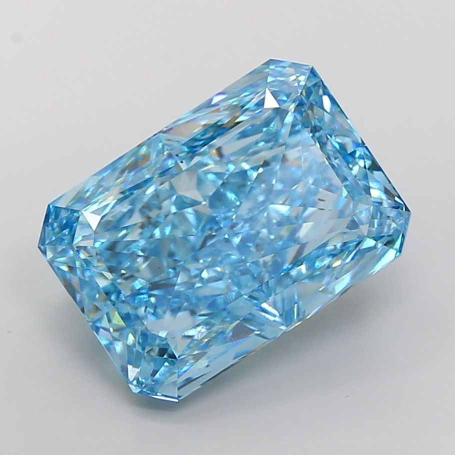 Loose Diamond - RADIANT 20.2ct Fancy Vivid Blue VS2: Loose Diamond - RADIANT 20.2ct Fancy Vivid Blue VS2 Source: This is a real non-mined Diamond that has been grown in a lab Shape: RADIANT Carats: 20.2 Color: Fancy Vivid Blue Certification: IGI Video: