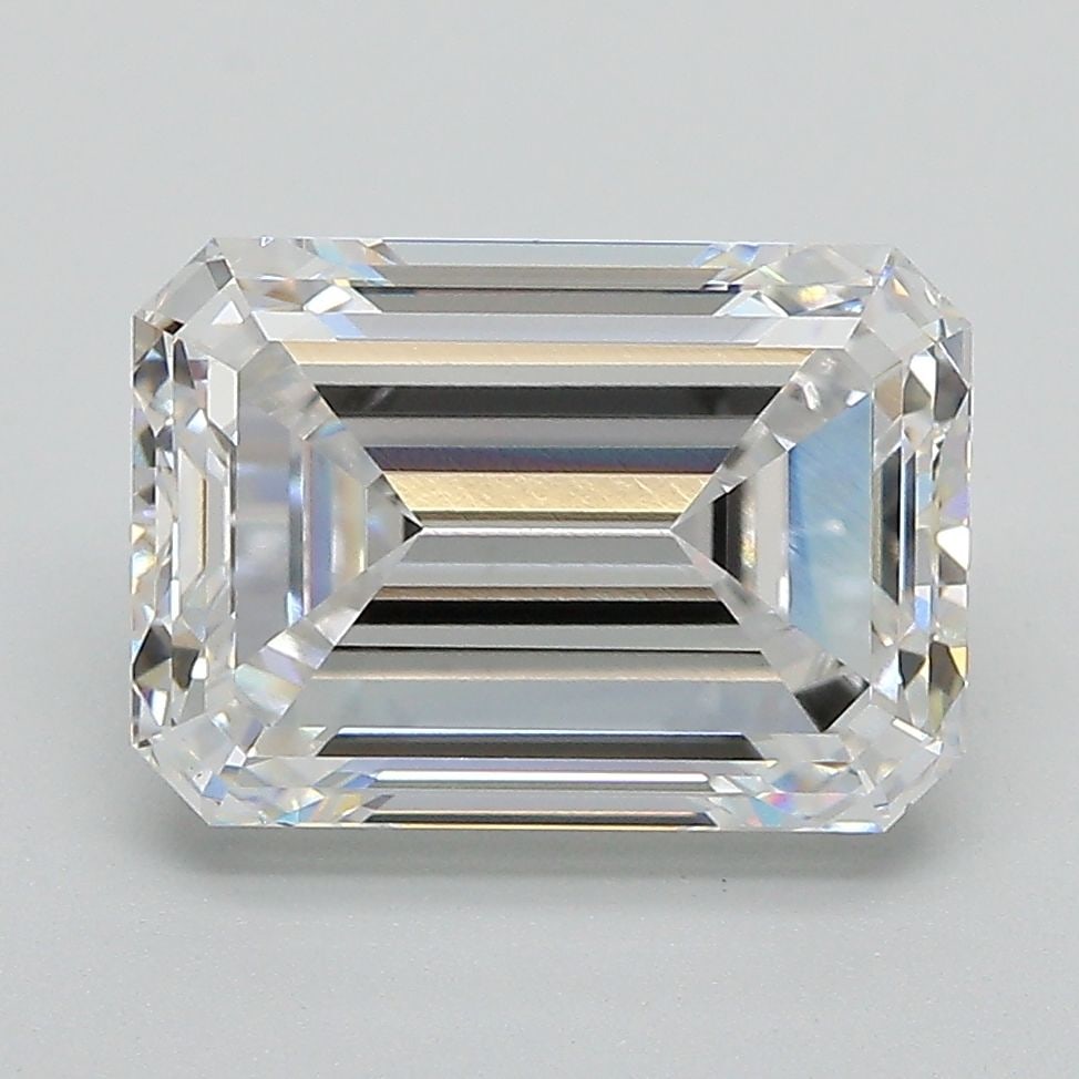 Loose Diamond - EMERALD 4.02ct E VS1: Loose Diamond - EMERALD 4.02ct E VS1 Source: This is a real non-mined Diamond that has been grown in a lab Shape: EMERALD Carats: 4.02 Color: E Clarity: VS1 Certification: GIA Video: